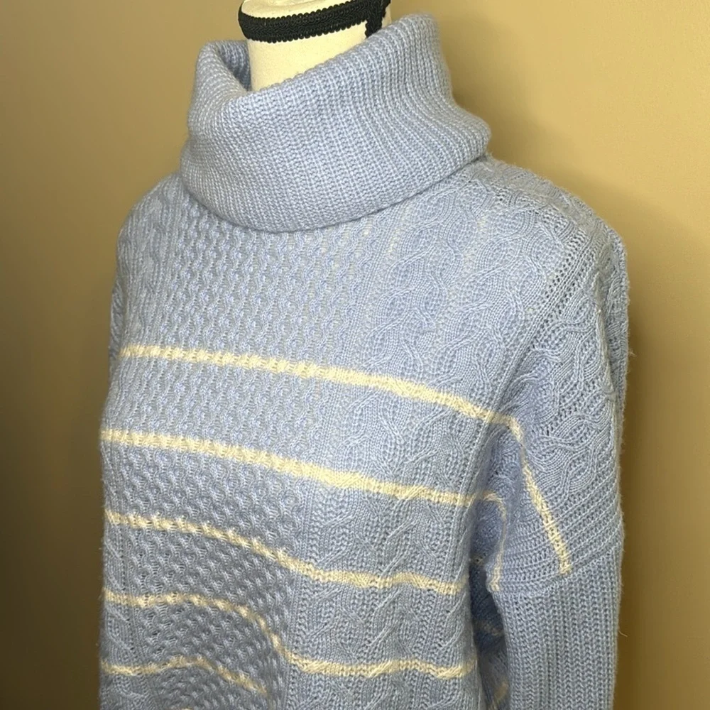 Lilla p women’s baby blue‎ striped cowl neck/ turtle neck pull over sweater SM